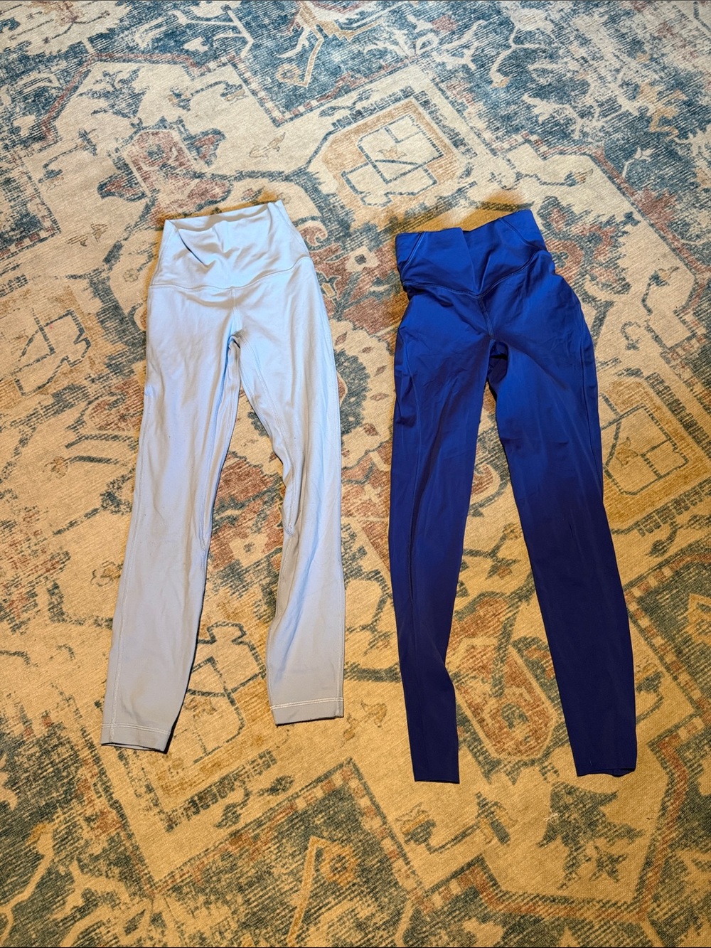 lululemon athletica Leggings in Light Blue and Royal Blue - lot of 2